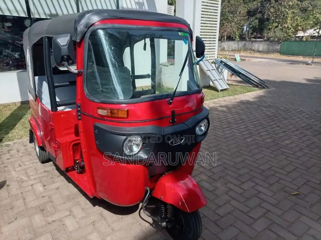 Bajaj 4 Stroke 2026 Three Wheel Brand New