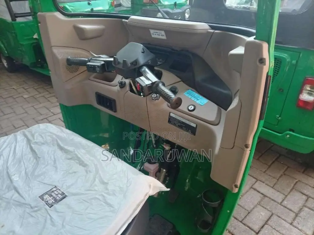 Bajaj 4 Stroke 2026 Three Wheel Brand New
