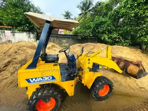 Komatsu Wheel Loader WA30-3 2000 Heavy-Duty (Used)