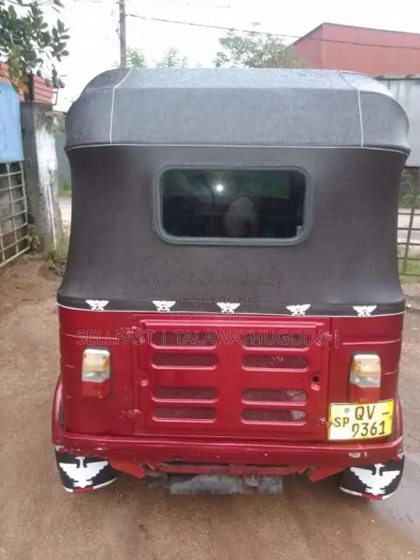 Bajaj RE 2009 Three Wheel (Used)