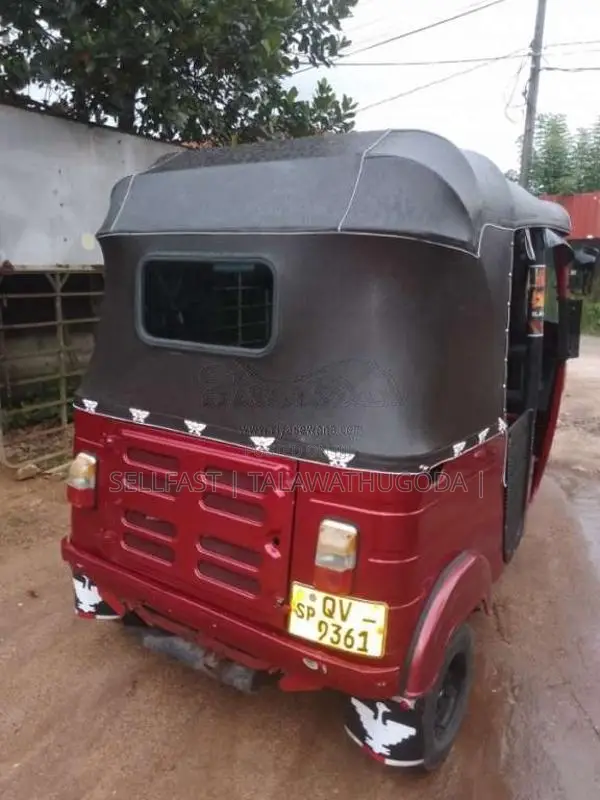 Bajaj RE 2009 Three Wheel (Used)