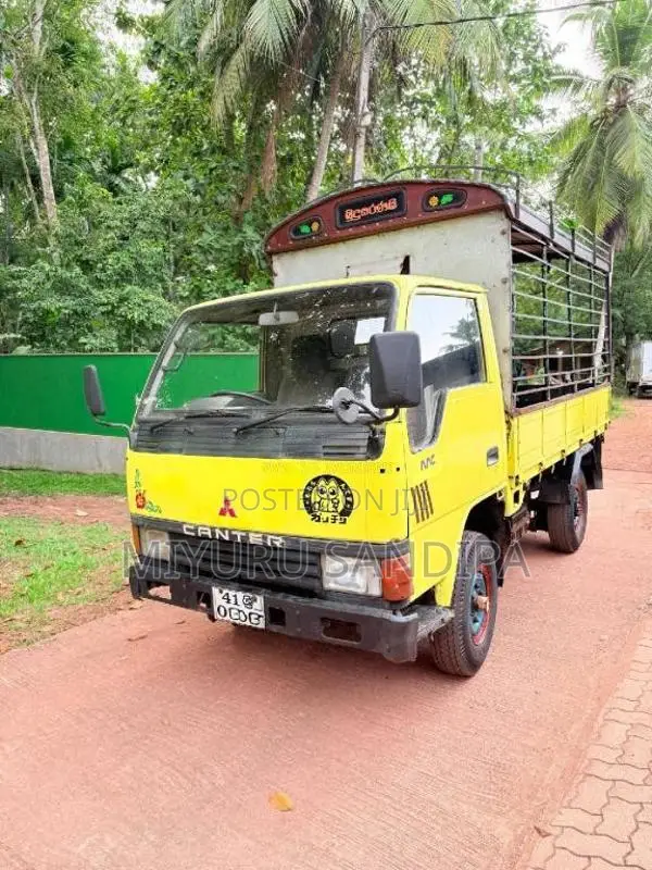 Mitsubishi Canter 1980 Lorry (Used)