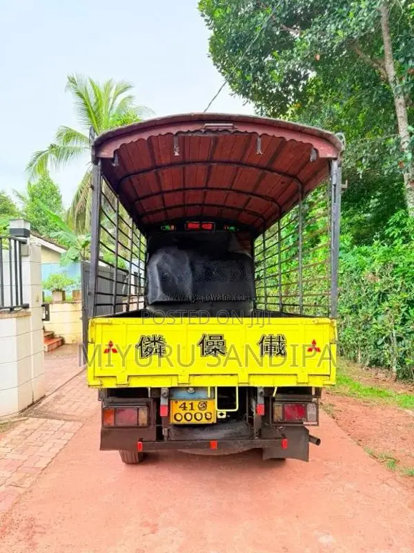 Mitsubishi Canter 1980 Lorry (Used)