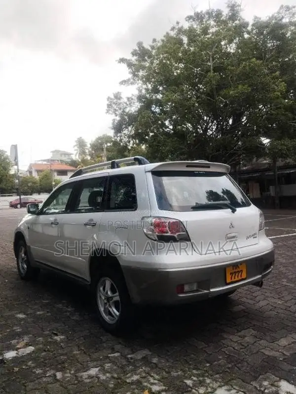 Mitsubishi Outlander 4WD 2003 SUV (Used)