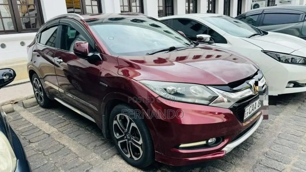 Honda Vezel Orange Pak 2014 SUV (Used)