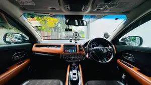 Honda Vezel Orange Pak 2014 SUV (Used)