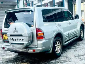 Mitsubishi Montero 2002 SUV (Used)