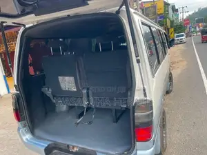Toyota Dolphin Super GL 1997 Van (Used)