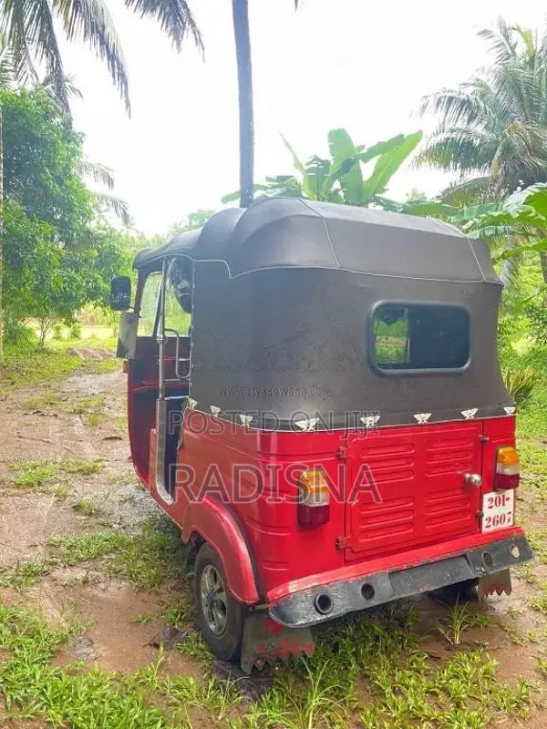 Bajaj 2 Stroke 1995 Three Wheel (Used)