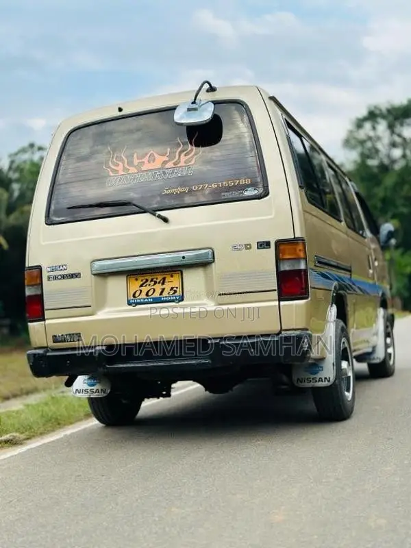 Nissan Caravan 1995 Van (Used)