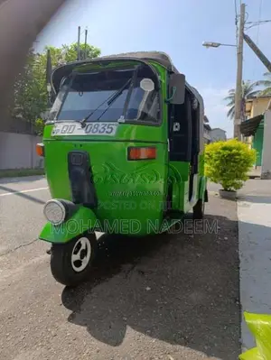 Bajaj RE 2 Stroke 2005 Three Wheel (Used)