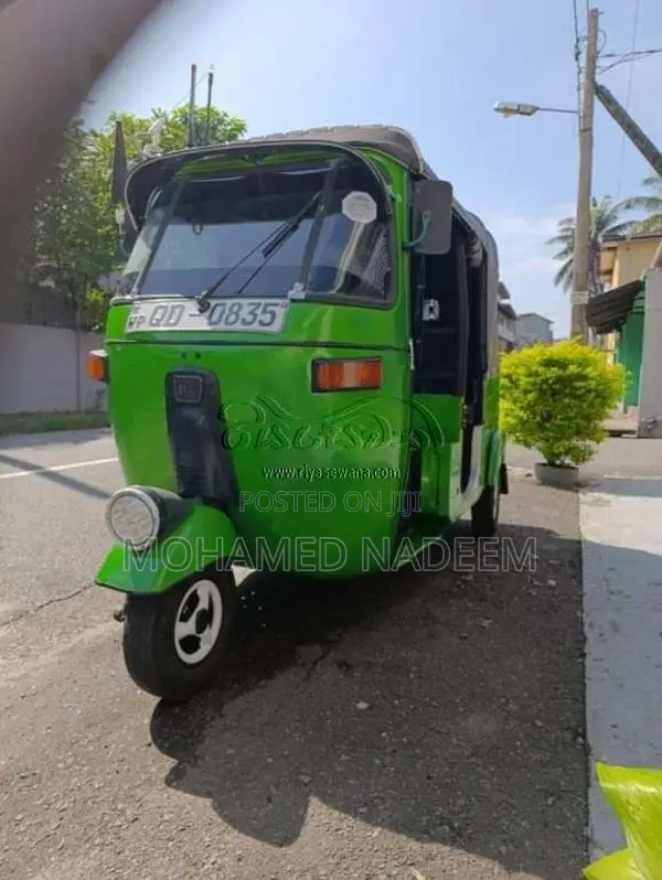 Bajaj RE 2 Stroke 2005 Three Wheel (Used)