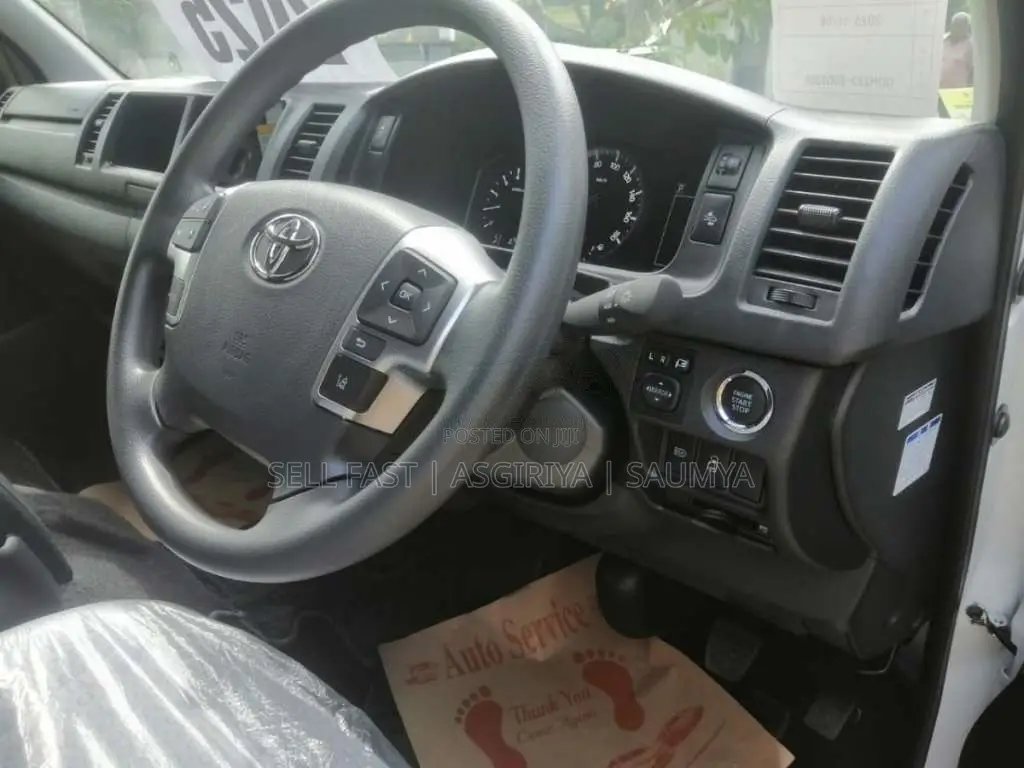 Toyota KDH 2025 Van Unregistered (Recondition)