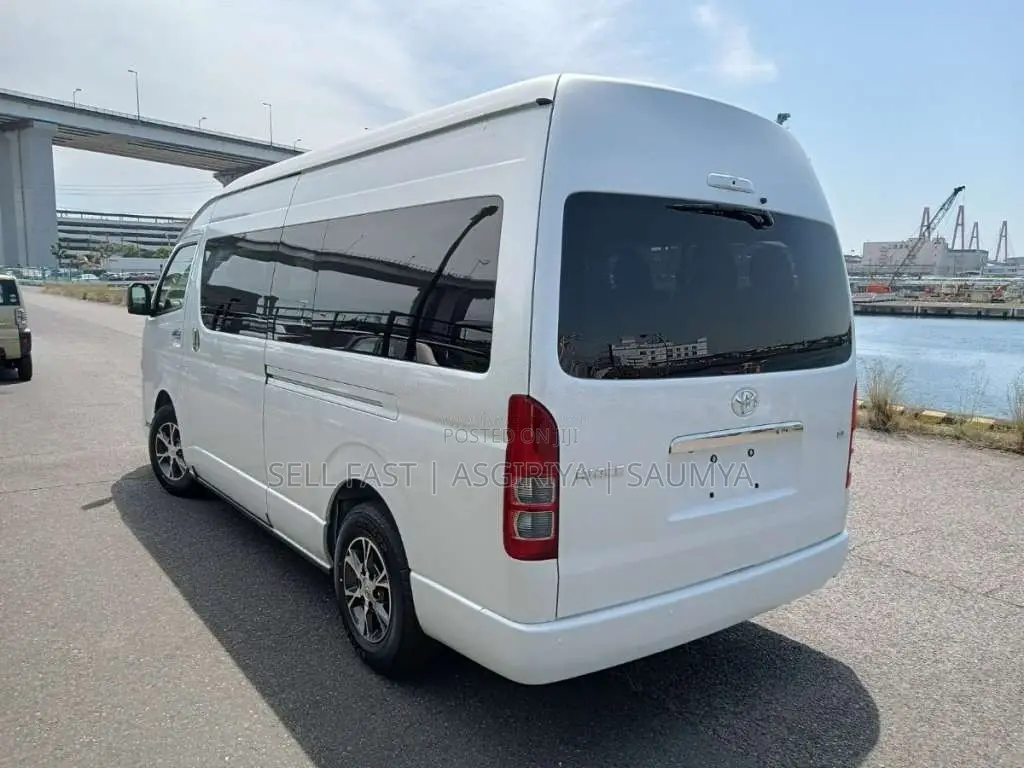 Toyota KDH 2026 Van Unregistered (Recondition)