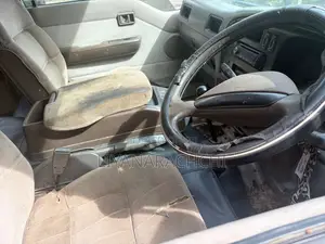 Nissan Caravan QD32 1999 Van (Used)