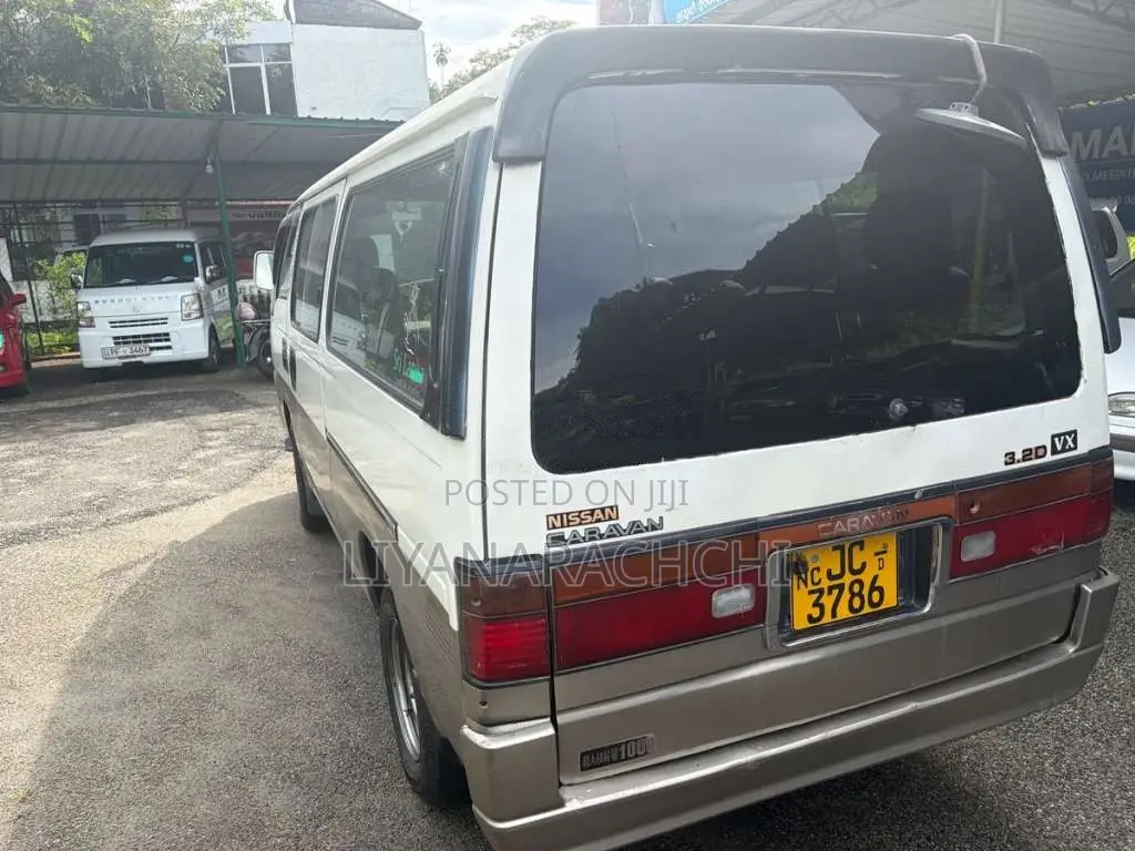 Nissan Caravan QD32 1999 Van (Used)