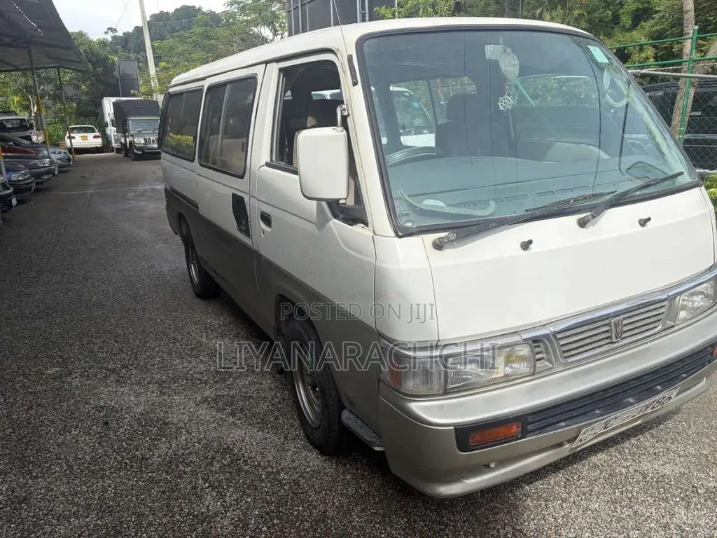 Nissan Caravan QD32 1999 Van (Used)
