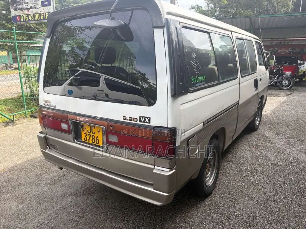 Nissan Caravan QD32 1999 Van (Used)