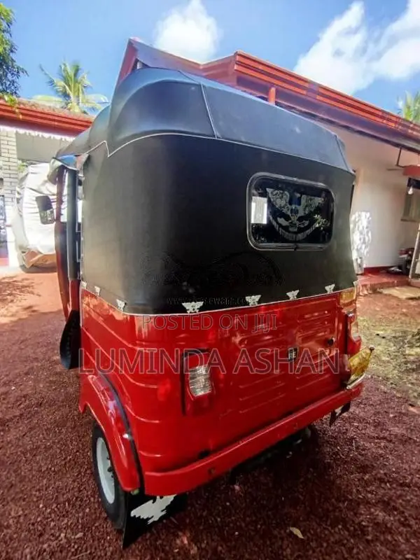Bajaj RE 2015 Three Wheel (Used)