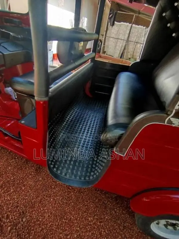 Bajaj RE 2015 Three Wheel (Used)