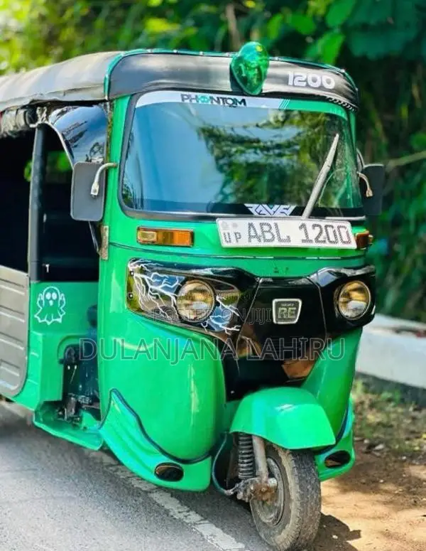 Bajaj RE 205 2016 Three Wheel (Used)