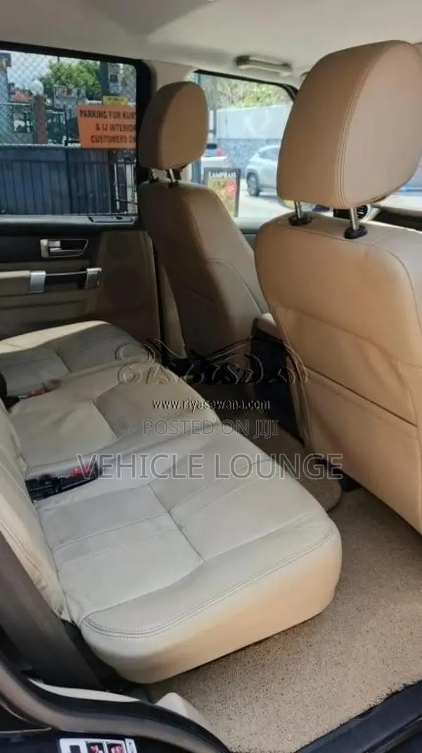 Land-Rover Discovery 4 2015 SUV (Used)