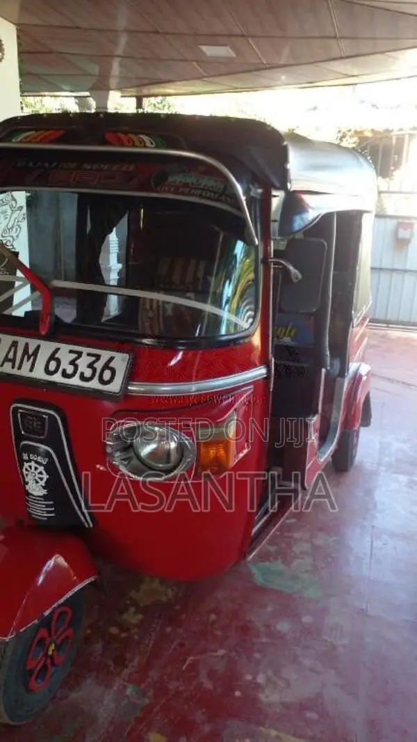 Bajaj 4 stroke 2013 Three Wheel (Used)
