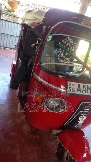 Bajaj 4 stroke 2013 Three Wheel (Used)