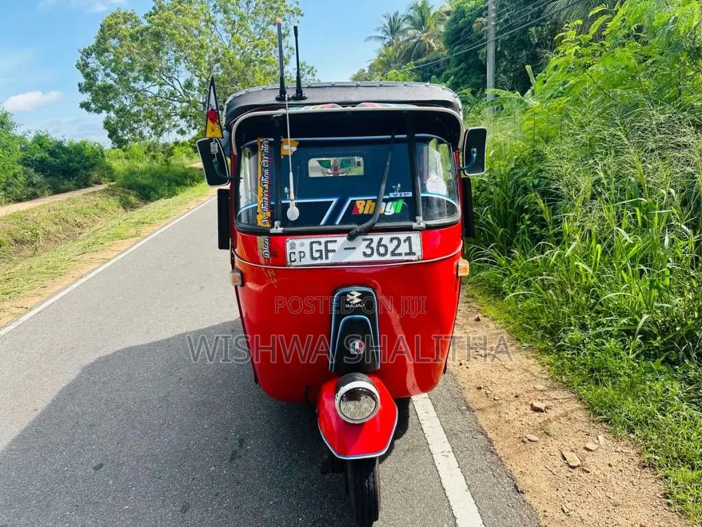 Bajaj RE 2 Stroke 2000 Three Wheel (Used)