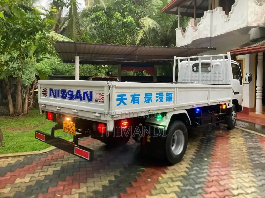 Nissan Atlas 1992 Lorry (Used)