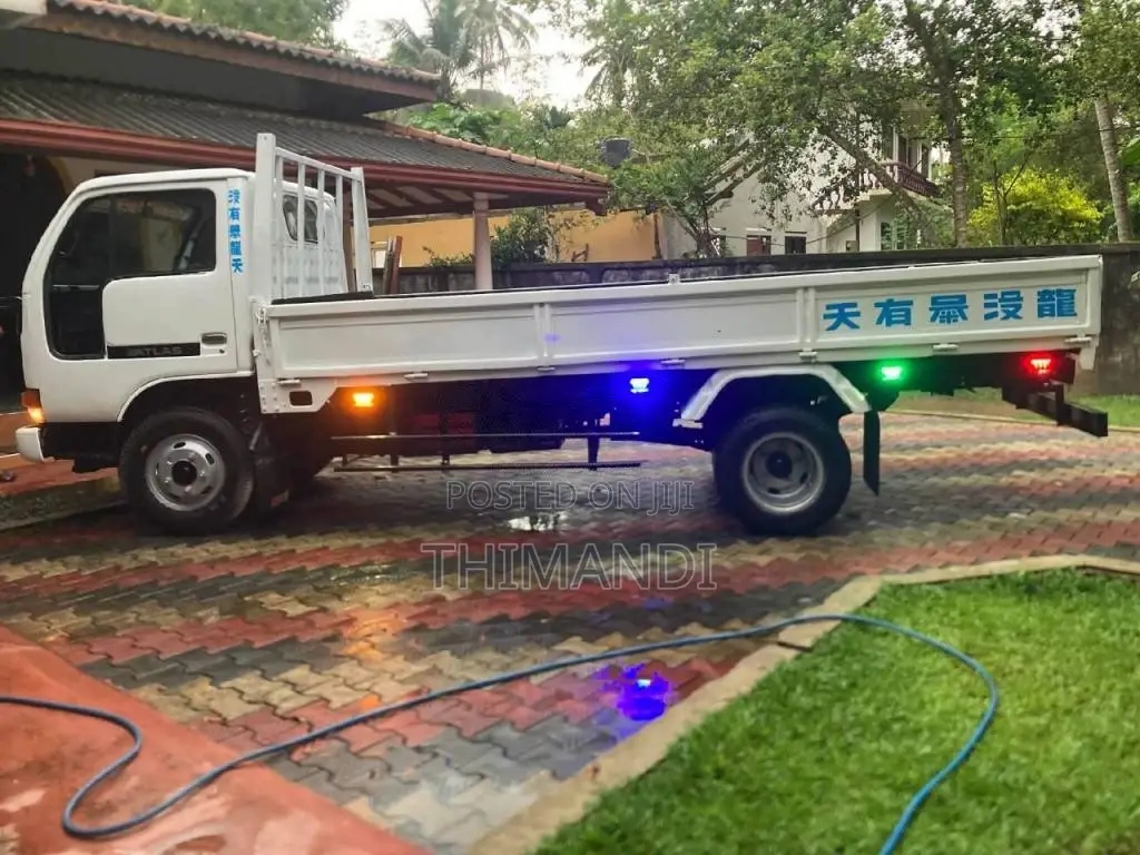 Nissan Atlas 1992 Lorry (Used)