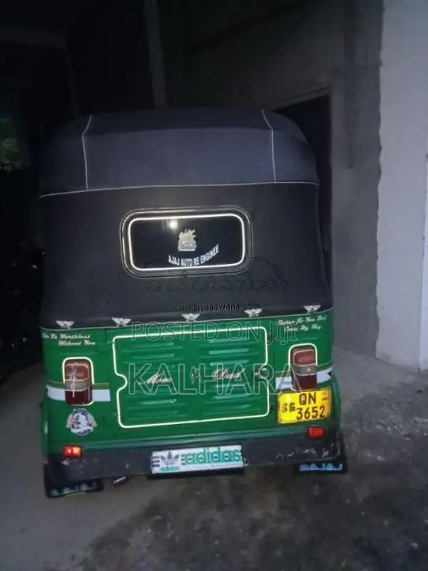 Bajaj 4 Stroke 2007 Three Wheel (Used)