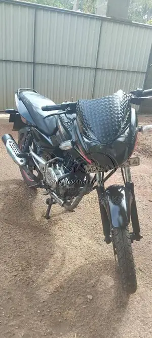 Bajaj Pulsar 2015 Motorbike (Used)