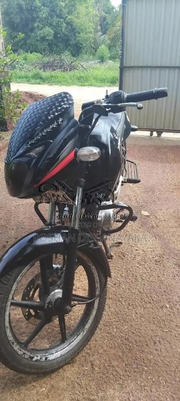 Bajaj Pulsar 2015 Motorbike (Used)
