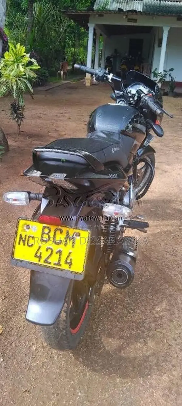 Bajaj Pulsar 2015 Motorbike (Used)