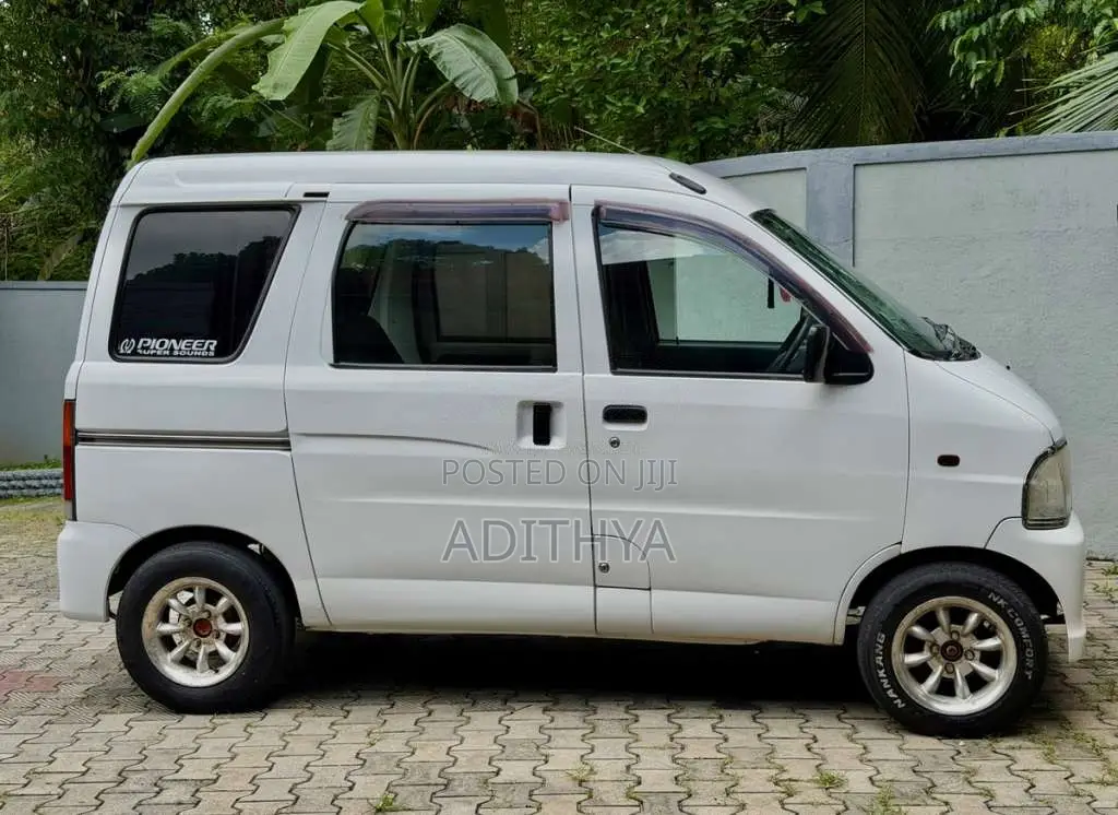 Daihatsu Hijet 2001 Van (Used)
