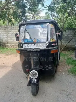 Bajaj 4 Stroke 2009 Three Wheel (Used)
