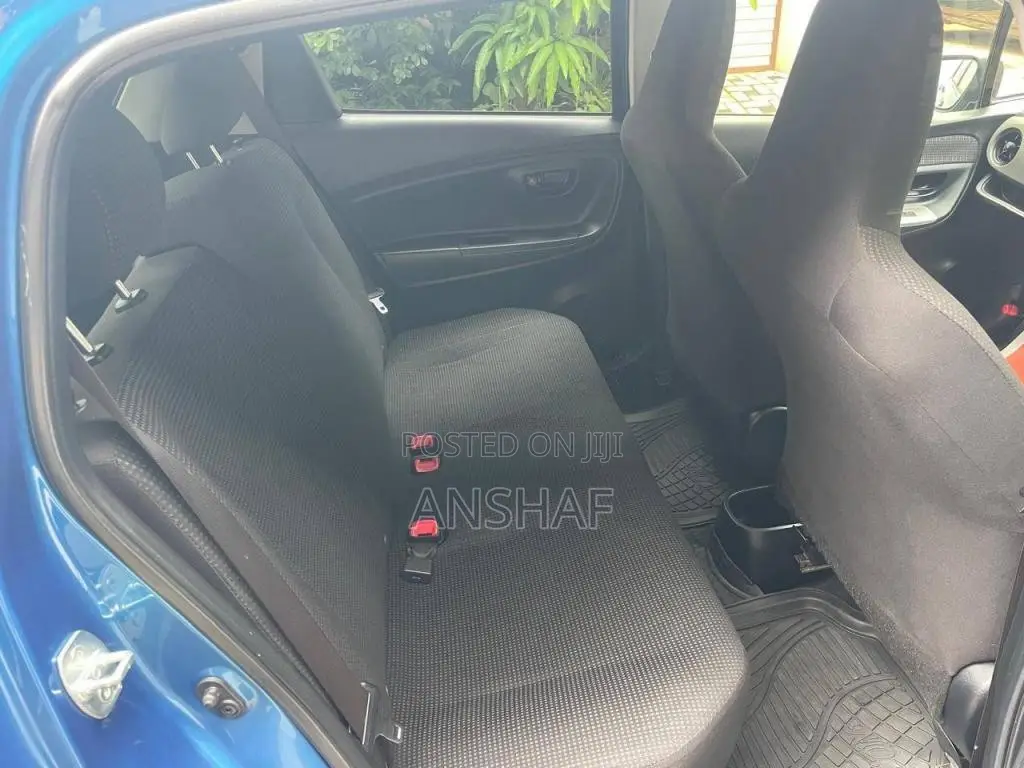 Toyota VITZ LED 2016 Car (Used)