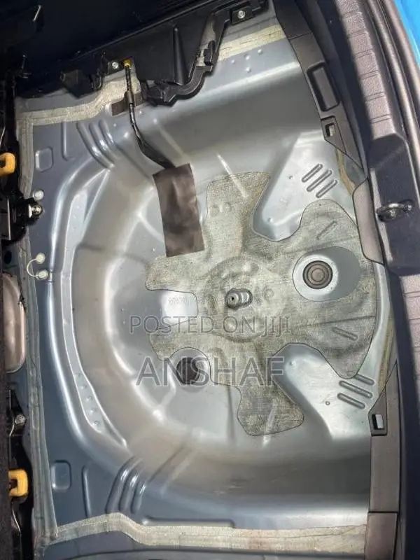 Toyota VITZ LED 2016 Car (Used)