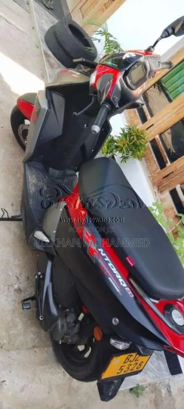 TVS Ntorq 2025 Motorbike (Used)