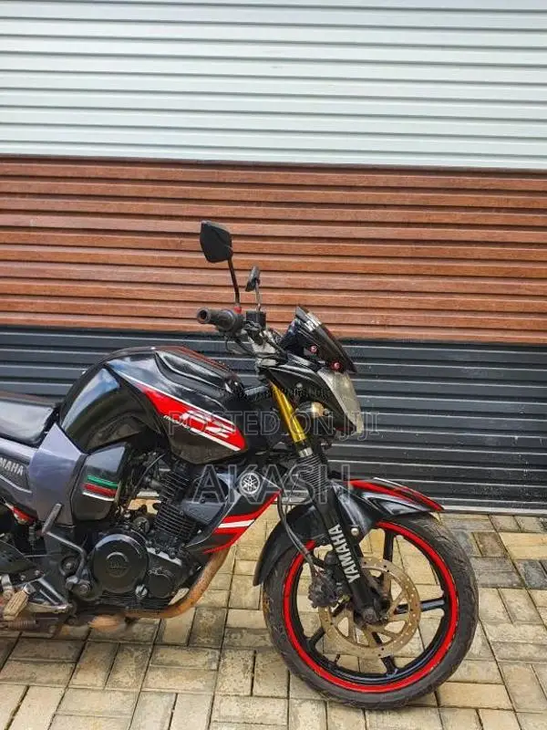 Yamaha FZ 2011 Motorbike (Used)