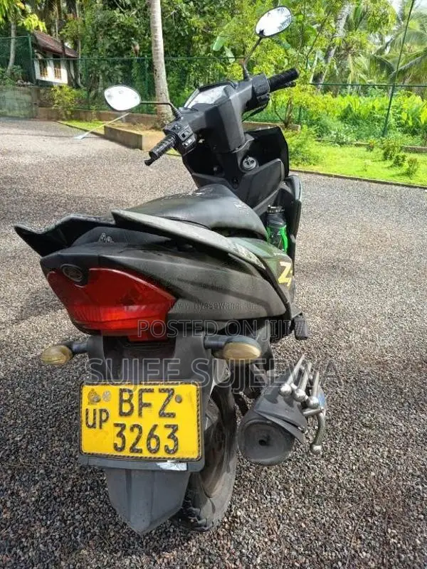 Yamaha ZR 2017 Motorbike (Used)