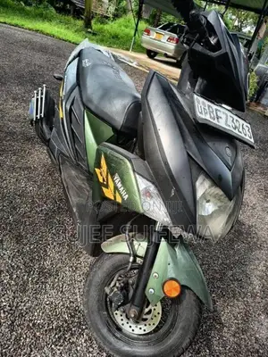 Yamaha ZR 2017 Motorbike (Used)