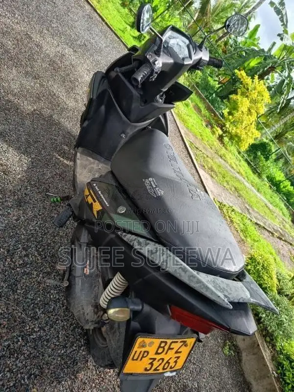 Yamaha ZR 2017 Motorbike (Used)