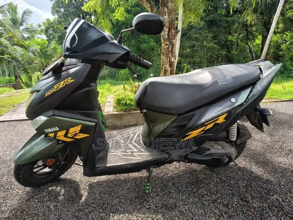 Yamaha ZR 2017 Motorbike (Used)