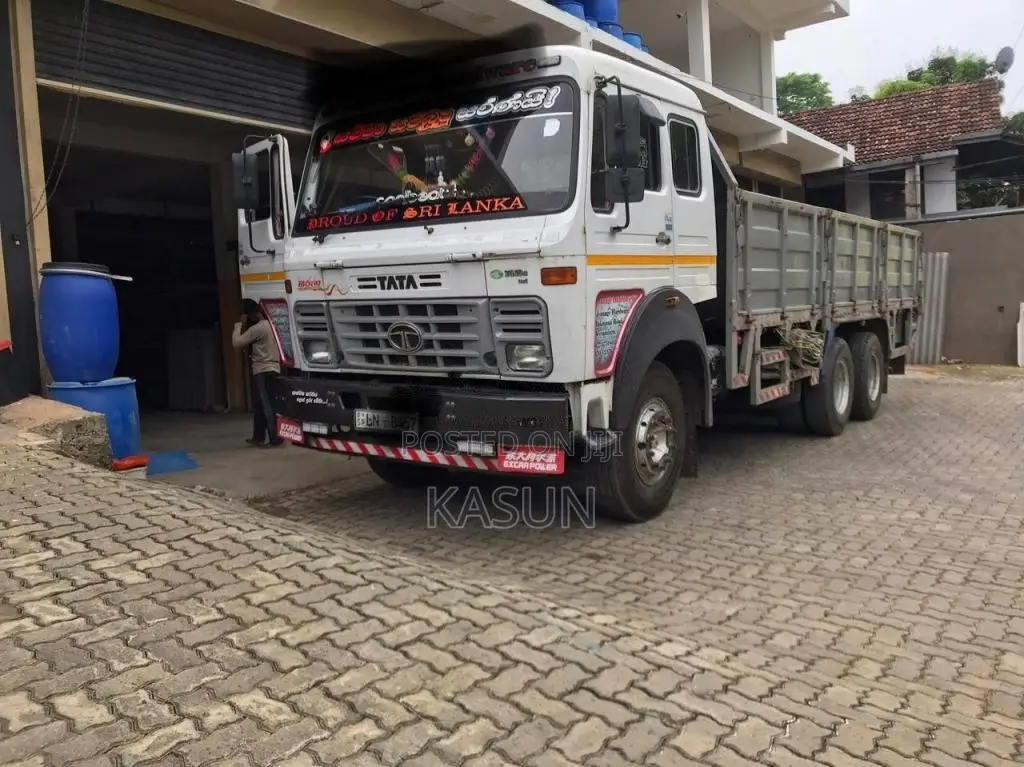 Toyota 25 18 2017 Lorry (Used)