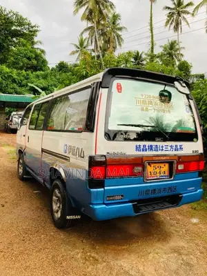 Nissan Caravan 1992 Van (Used)