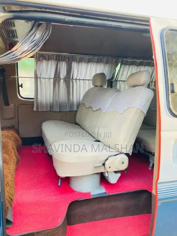 Nissan Caravan 1992 Van (Used)