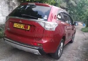 Mitsubishi Outlander 2015 SUV (Used)