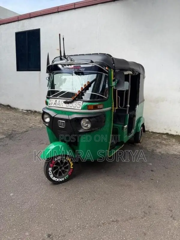 Bajaj 4 Stroke 2014 Three Wheel (Used)